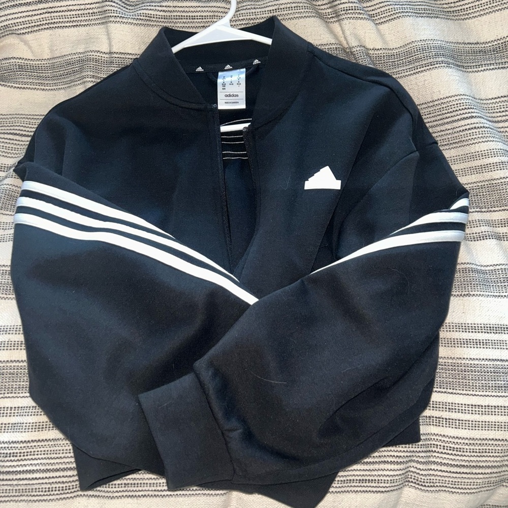NWOT Adidas bomber jacket